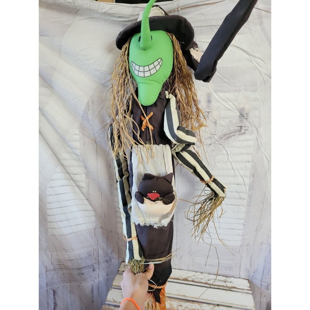 Witch country folk art outside fall Halloween decor stake lawn holiday home